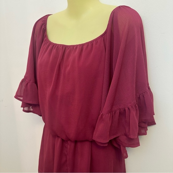 Endless Rose Berry Off Shoulder Ruffle Romper - Picture 4 of 7